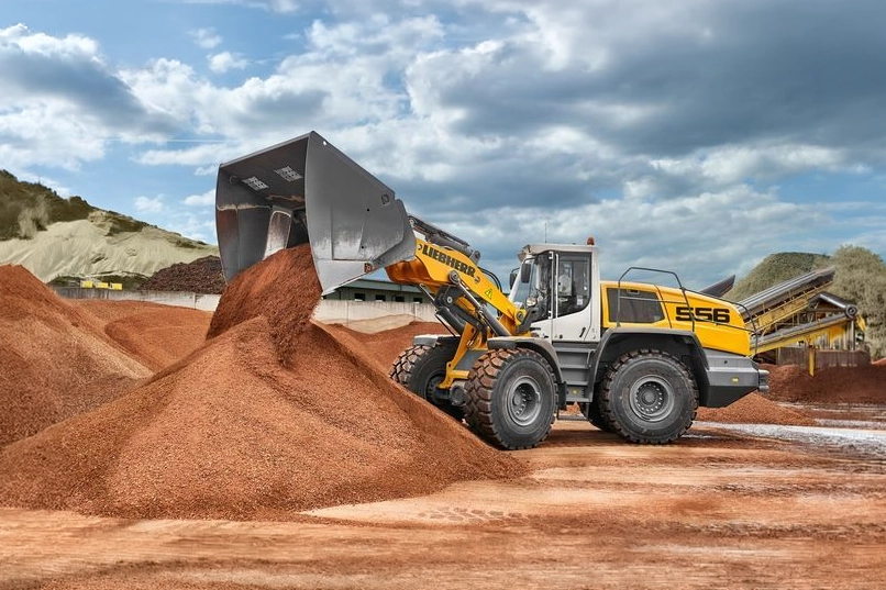 Specialized & Industrial Equipment